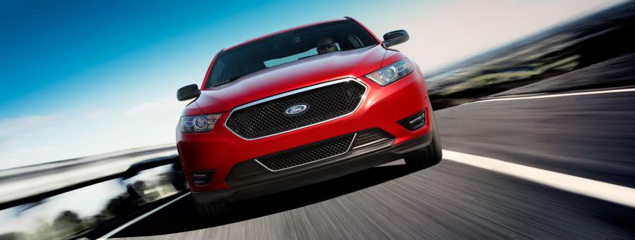  Ford Taurus SHO 2012 года  (фото 5 из 18)